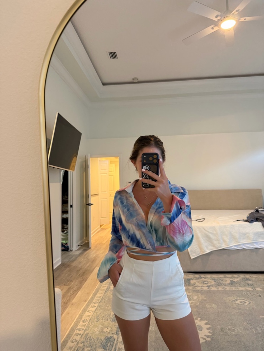 Missguided + Tie-Dye Wrap Crop Shirt in Blue and Pink